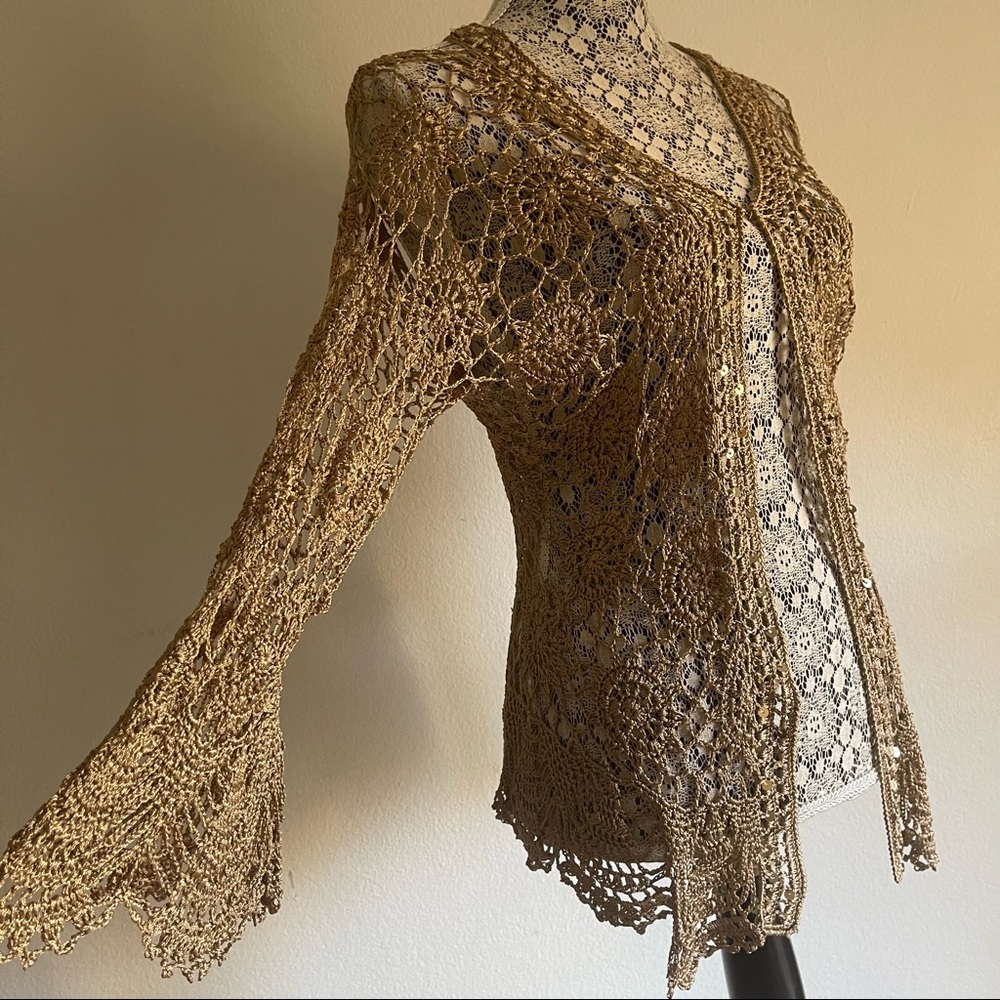 LINEA DOMANI~NWOT~Crochet Cardigan~Front Clasp Closure~Size M